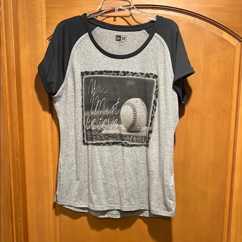 Bling A Gogo Gray and Black Graphic Women's Top -NEW